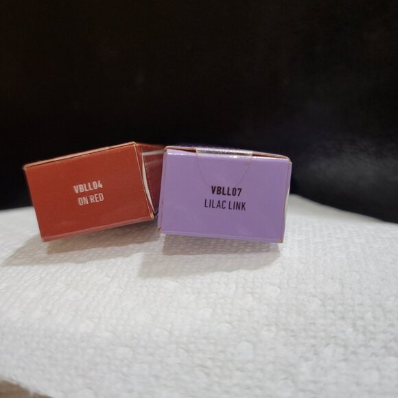 NYX Vivid Brights Matte Liquid Eyeliner - Red and Purple - Picture 5 of 5